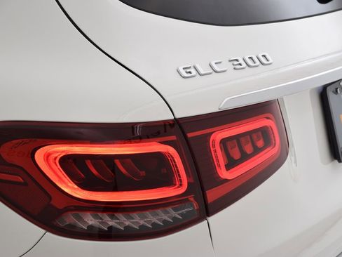 Used 2022 Mercedes-Benz GLC 300 image 13