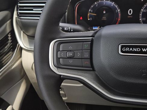 New 2026 Jeep Grand Wagoneer L Limited AWD/4WD image 19
