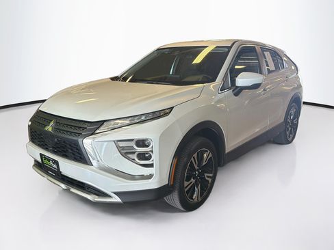 Used 2025 Mitsubishi Eclipse Cross SE AWD/4WD image 3