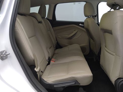 Used 2017 Ford Escape SE image 19