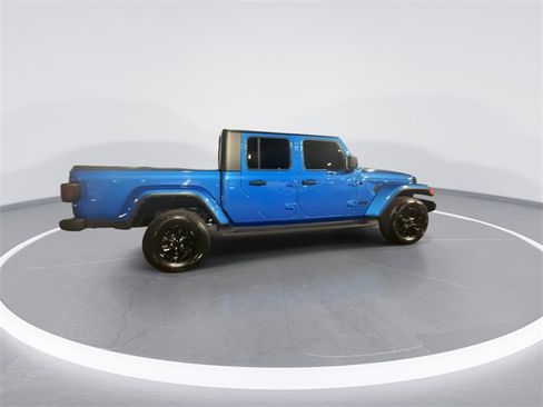 Used 2022 Jeep Gladiator Sport image 5