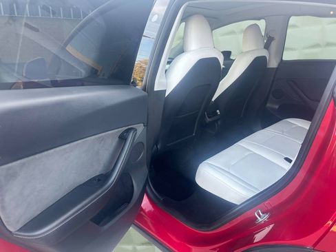 Used 2023 Tesla Model Y Long Range AWD/4WD image 15