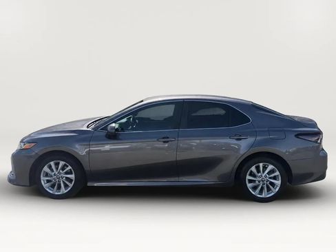 Used 2024 Toyota Camry LE FWD image 4