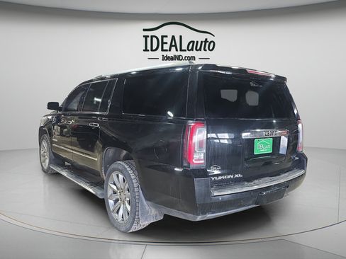 Used 2019 GMC Yukon XL Denali w/ Denali Ultimate Package AWD/4WD image 3