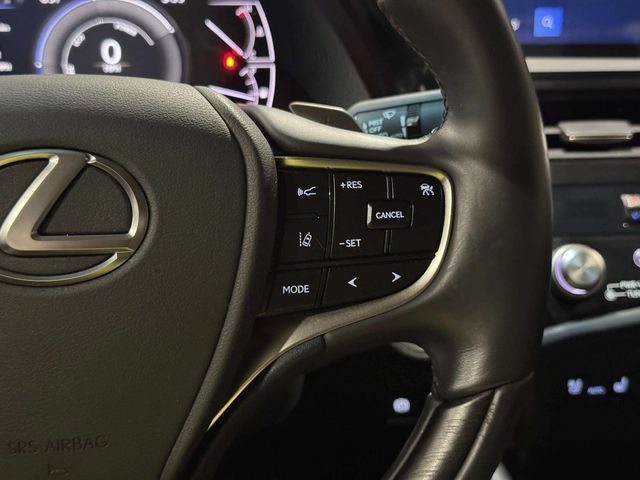Used 2025 Lexus ES 300h w/ Accessory Package (Z2) FWD image 16