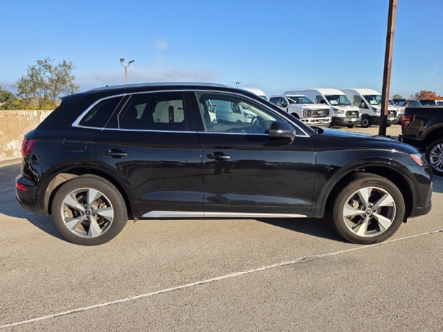 Used 2024 Audi Q5 2.0T Premium Plus w/ Premium Plus Package AWD/4WD image 2