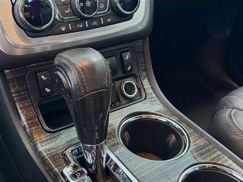 Used 2016 GMC Acadia SLT image 13