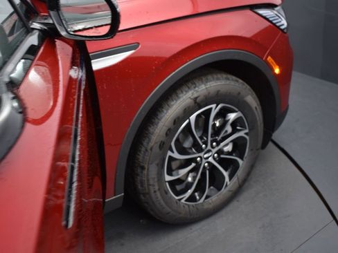 New 2025 Lincoln Nautilus Premier w/ Equipment Group 102A image 15