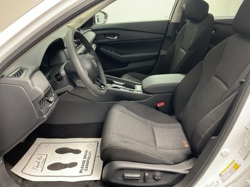 New 2025 Honda Accord SE image 12