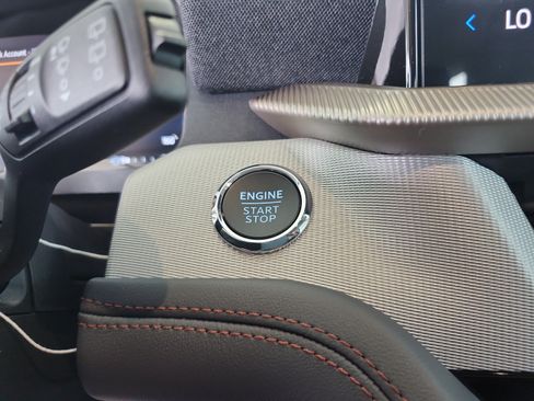 New 2026 Ford Explorer Active RWD image 25