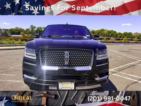 Used 2019 Lincoln Navigator L Reserve w/ Cargo Package AWD/4WD image 2