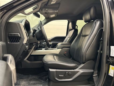 Used 2019 Ford F150 Lariat w/ Trailer Tow Package image 7