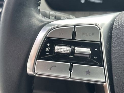 Used 2024 Kia Telluride EX w/ EX Captain's Chair Package image 29