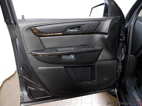 Used 2015 GMC Acadia Denali FWD image 26
