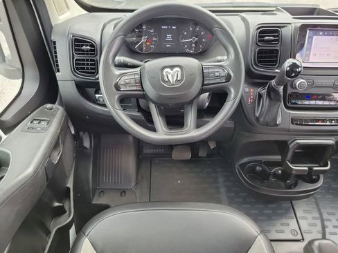 Used 2023 RAM ProMaster 2500 FWD image 10