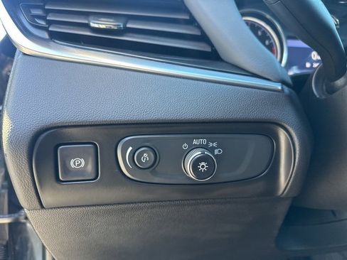 Used 2020 Buick Enclave Preferred image 25