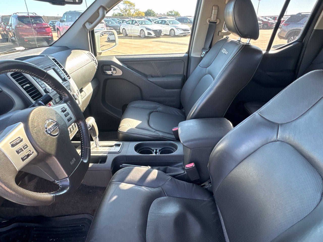 Used 2015 Nissan Frontier PRO-4X w/ Pro-4x Luxury Package AWD/4WD image 46