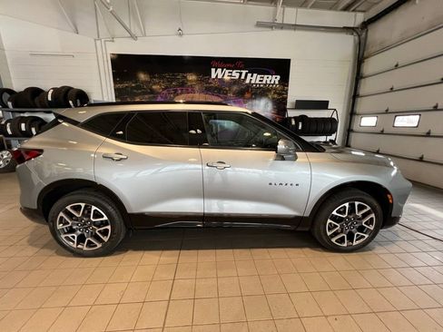 Used 2023 Chevrolet Blazer RS w/ Enhanced Convenience Package image 11