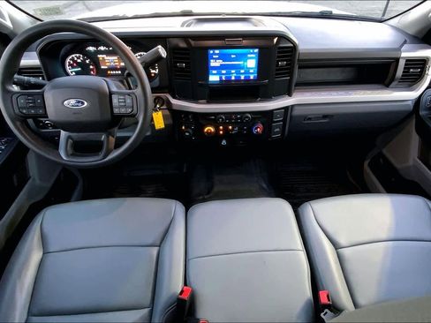 Used 2025 Ford F250 XL w/ XL Chrome Package image 14