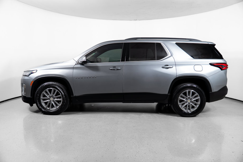 Used 2023 Chevrolet Traverse LT FWD image 13