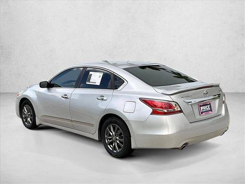 Used 2015 Nissan Altima 2.5 S w/ Sport Value Package FWD image 12