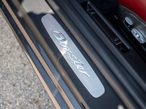 Used 2019 Porsche 718 Boxster RWD image 21