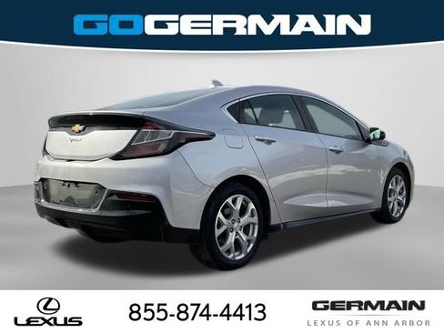 Used 2016 Chevrolet Volt Premier w/ Driver Confidence Package image 3