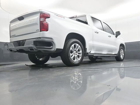 Used 2025 Chevrolet Silverado 1500 LTZ AWD/4WD image 39