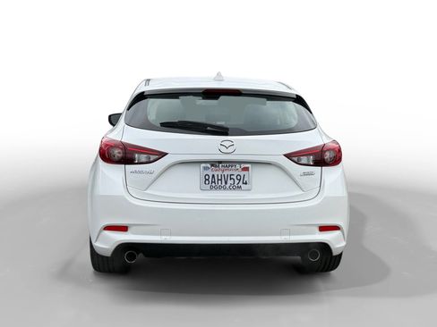 Used 2018 MAZDA MAZDA3 Touring image 4