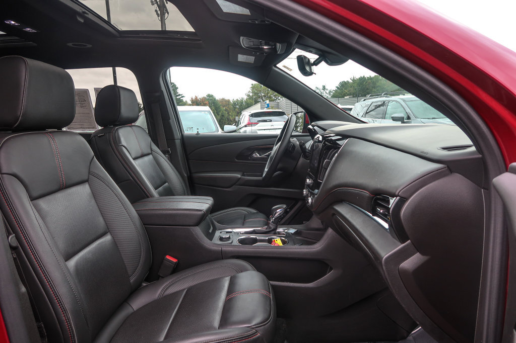 Used 2023 Chevrolet Traverse RS AWD/4WD image 20
