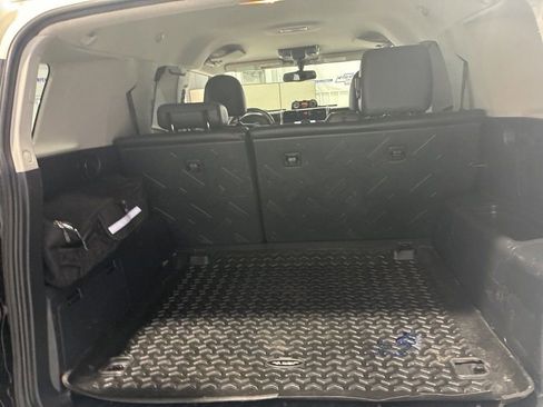 Used 2014 Toyota FJ Cruiser 4WD w/ Convenience Package image 25