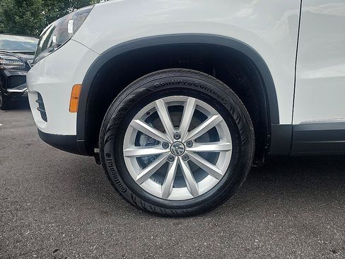 Used 2017 Volkswagen Tiguan Wolfsburg Edition AWD/4WD image 9