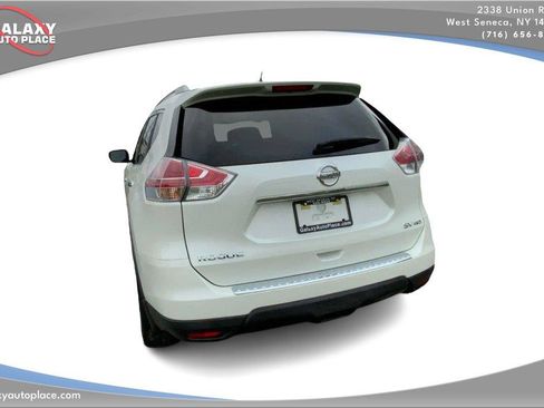 Used 2016 Nissan Rogue SV AWD/4WD image 7