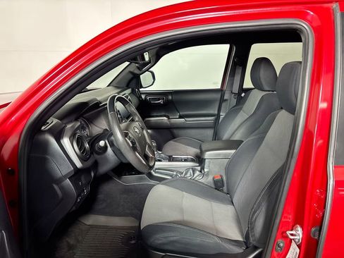 Used 2023 Toyota Tacoma TRD Off-Road w/ Black Out Package (TMS) image 11