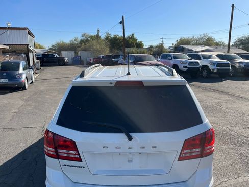 Used 2018 Dodge Journey SE image 49