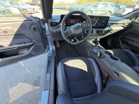 New 2025 Ford Mustang Dark Horse image 5