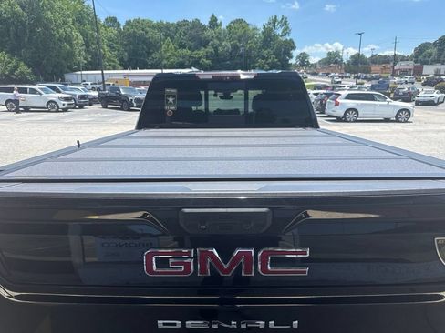 Used 2020 GMC Sierra 3500 Denali w/ Denali Ultimate Package AWD/4WD image 3