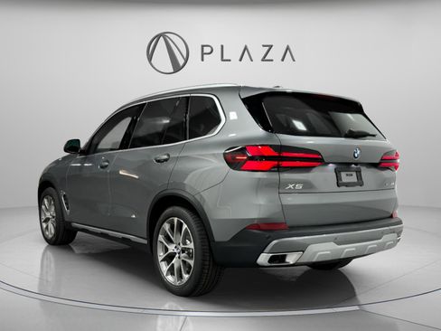 Used 2026 BMW X5 xDrive40i image 4