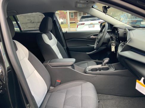 New 2026 Chevrolet Trax LS w/ LS Convenience Package image 13