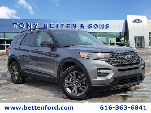 Used 2023 Ford Explorer XLT w/ Equipment Group 202A image 1