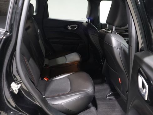 Used 2024 Jeep Compass Trailhawk image 20