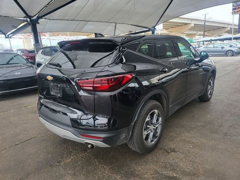 Used 2025 Chevrolet Blazer LT FWD image 8