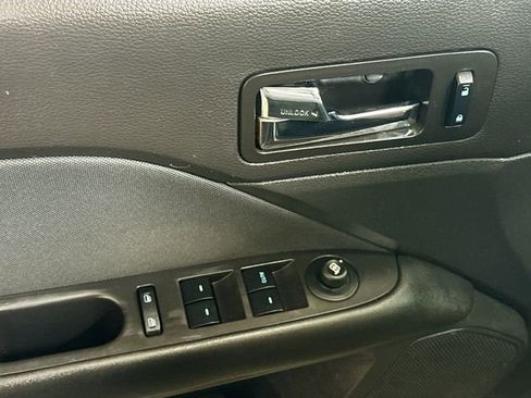 Used 2010 Ford Fusion SE FWD image 14