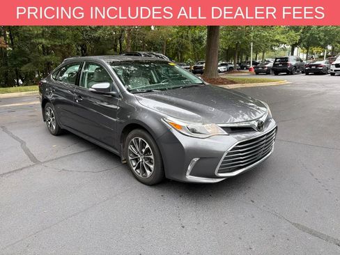 Used 2018 Toyota Avalon XLE Premium FWD image 1