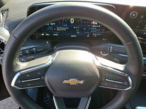 Used 2025 Chevrolet Equinox LT w/ Safety and Technology Package image 23