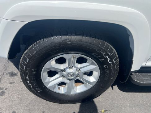 Used 2023 Toyota 4Runner SR5 Premium w/ Moonroof Package AWD/4WD image 6