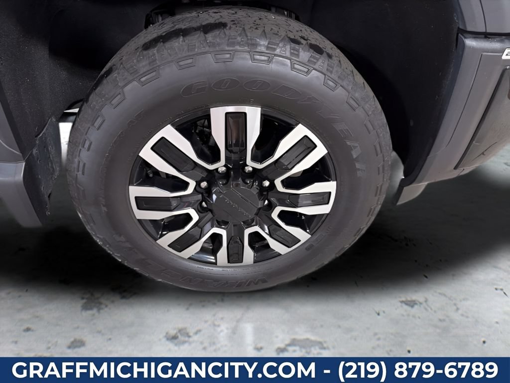 Certified 2025 GMC Sierra 2500 Denali Ultimate w/ LPO, GMC Protection Package AWD/4WD image 30