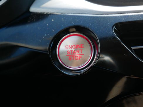 Used 2024 Acura MDX SH-AWD w/ Technology Package image 31