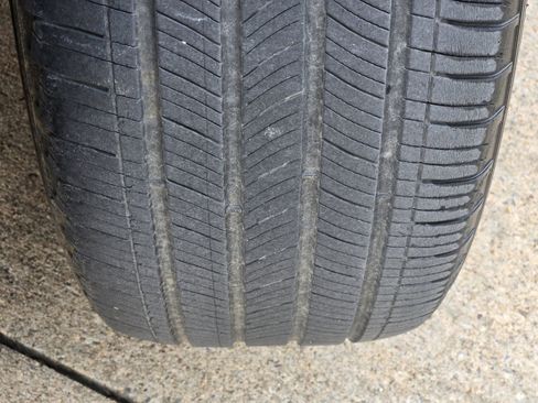 Used 2022 Toyota RAV4 XLE Premium image 15