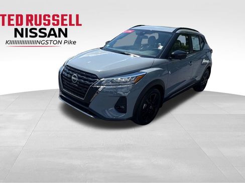Used 2023 Nissan Kicks SR w/ SR Premium Package FWD image 1
